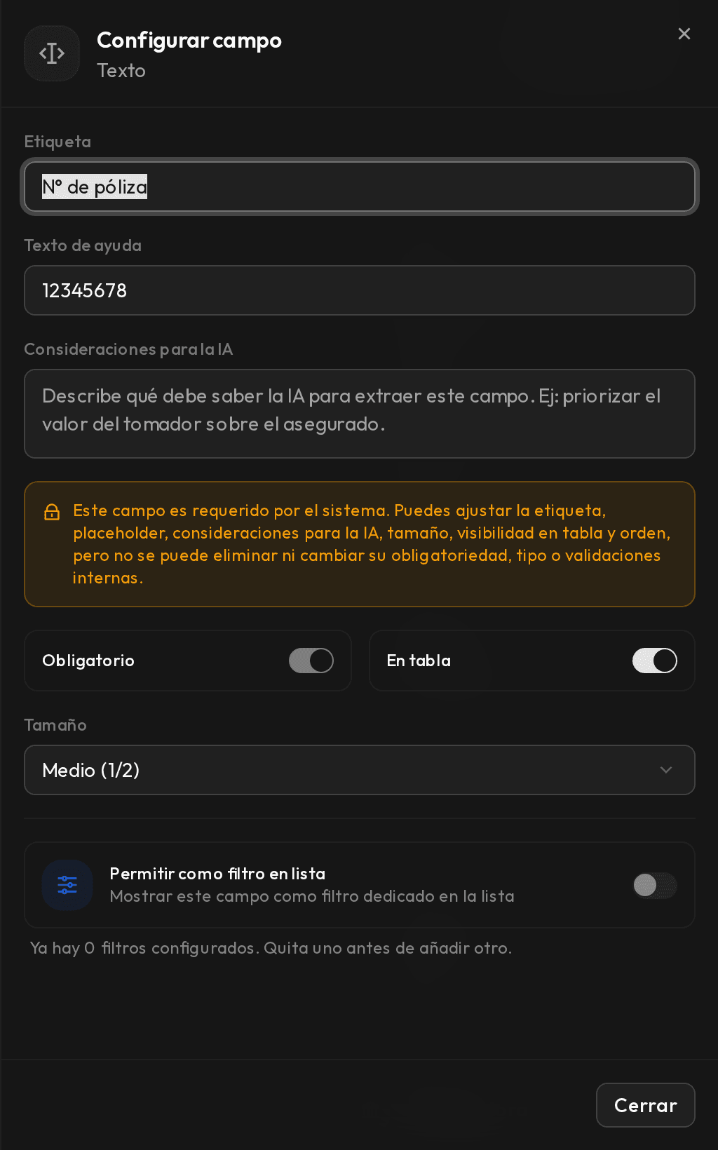 Panel de configuración de un campo con el cuadro Consideraciones para la IA.