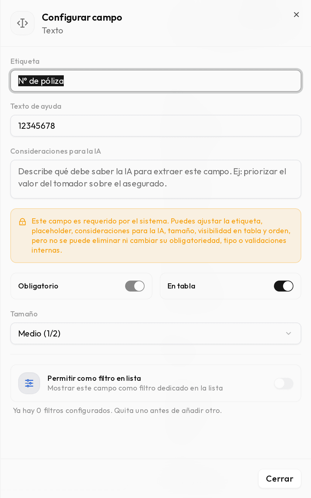 Panel de configuración de un campo con el cuadro Consideraciones para la IA.