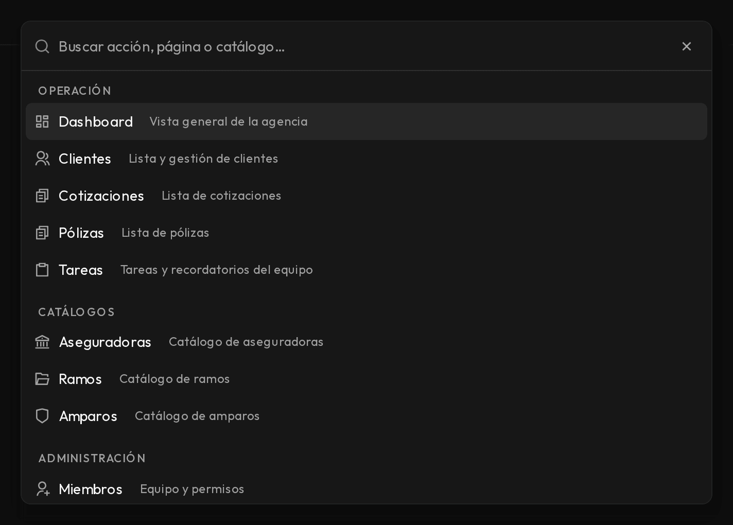 Buscador Ctrl+K con las acciones agrupadas por Operación, Catálogos, Administración y Configuración.